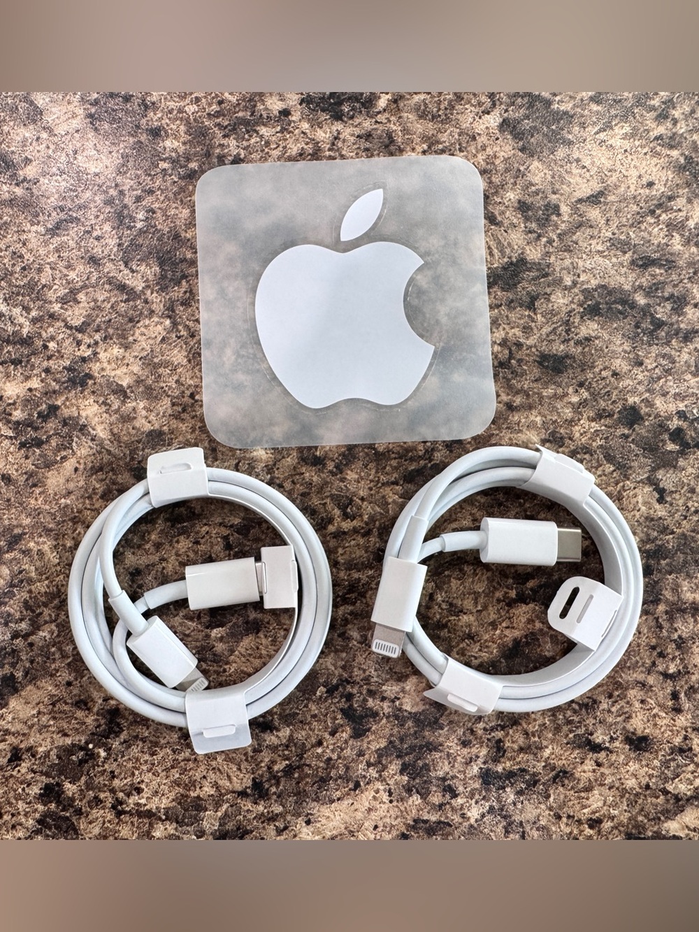 NEW Apple OEM Lightning to USB-C Cables (White) - 2 Pack + sticker